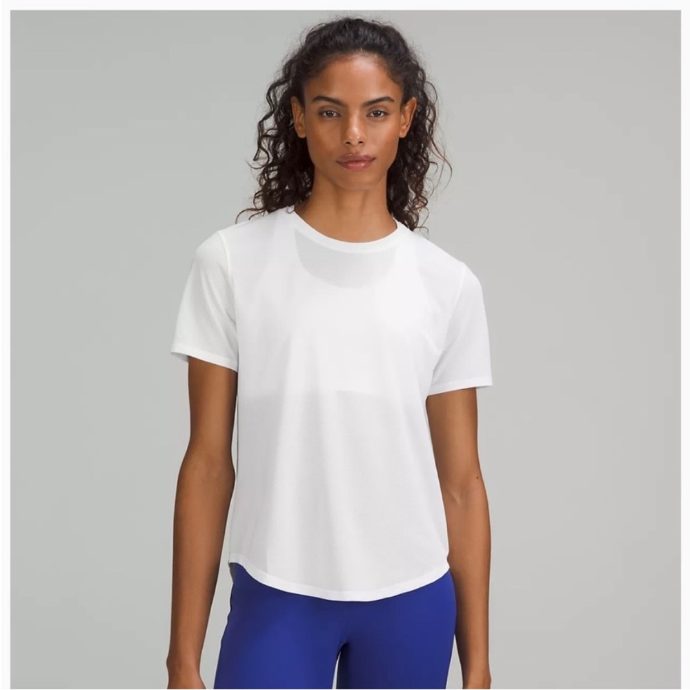 Lululemon High Neck Run and Train T-shirt NWT size 2